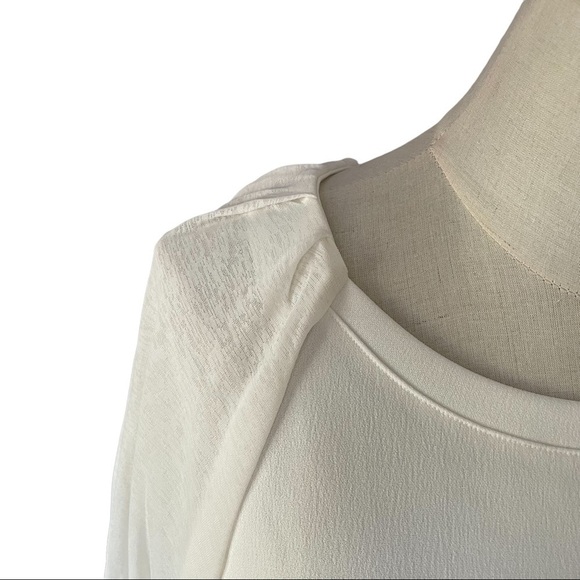 NEW WITH TAGS Banana Republic white 3/4 flowy sleeve shirt top - Picture 2 of 10